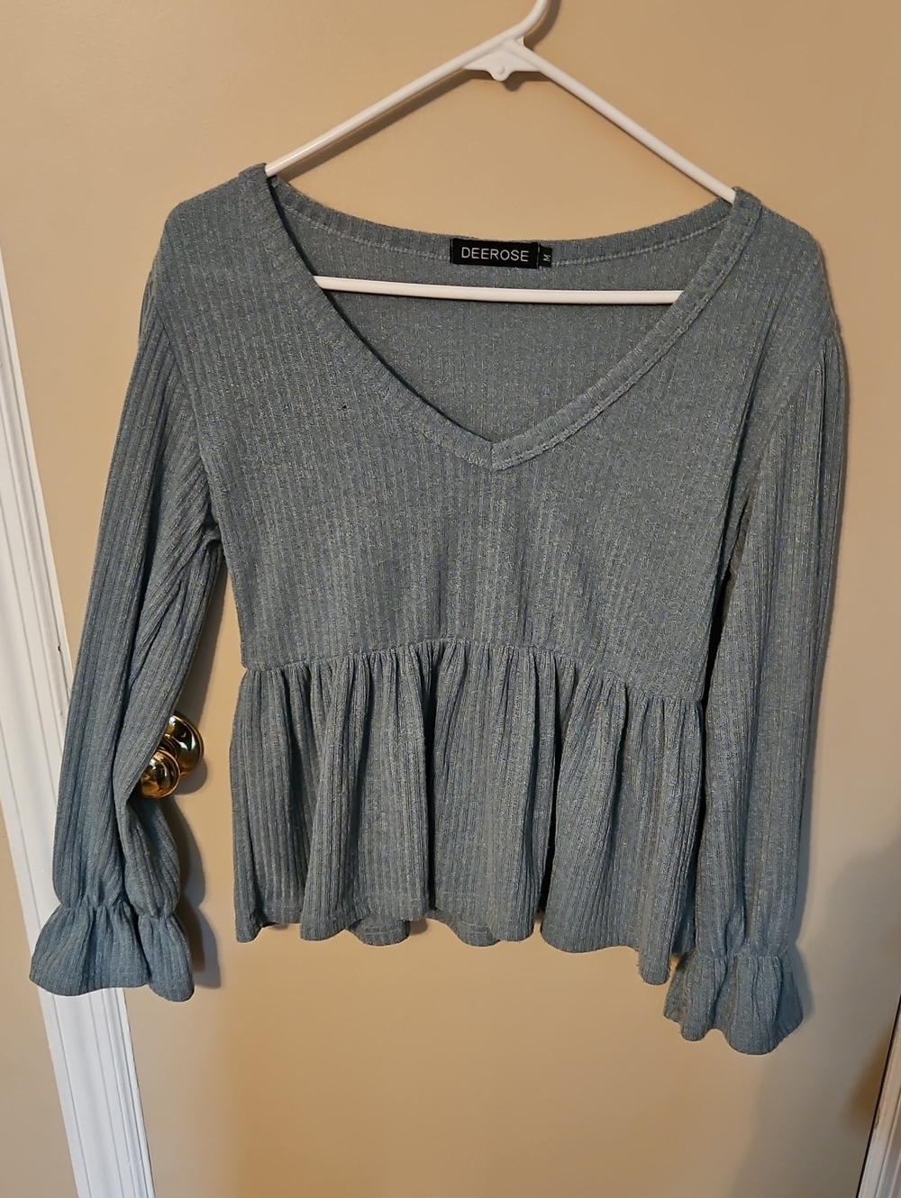 Women's Seafoam Green V-Neck Ruffle Peplum Top
